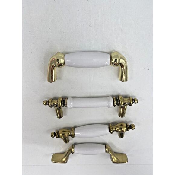 Vintage Lot of 4 White Porcelain/Brass/Gold Cabinet Knobs Drawer Pulls Handles - Picture 7 of 9